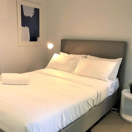 Readyset Apartments At Madison Ville de Ville de Melbourne Extérieur photo